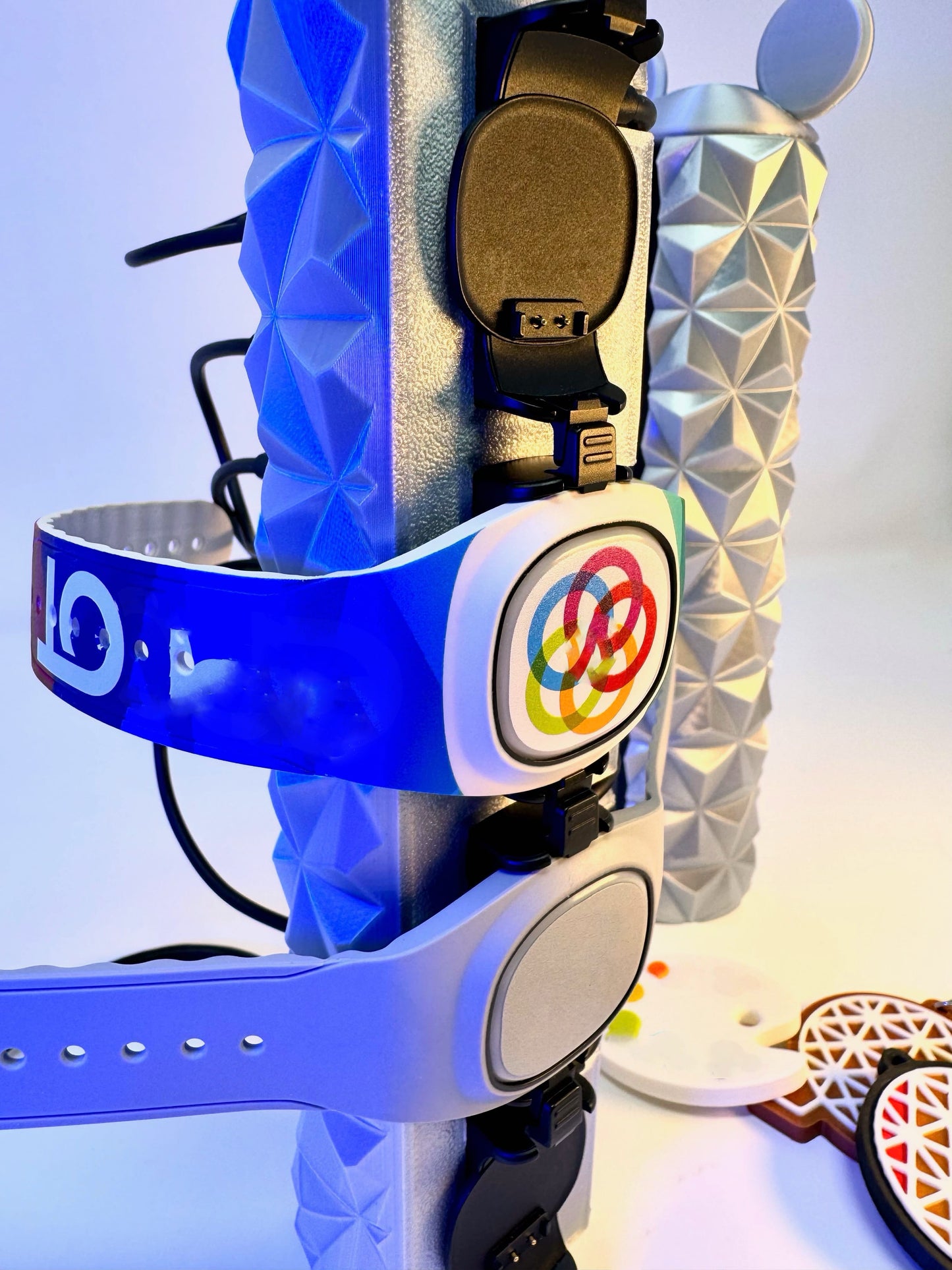 Geometric MagicStand Charging Tower for MagicBand+